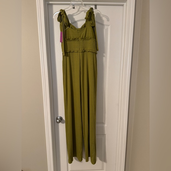 NWT Green Wide Leg Cutout Tie Strap Jumpsuit - Picture 3 of 8